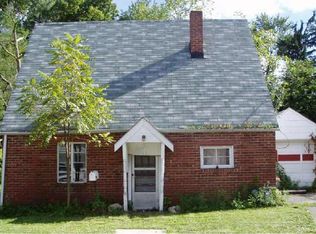 21 5th St NE, Carmel, IN 46032