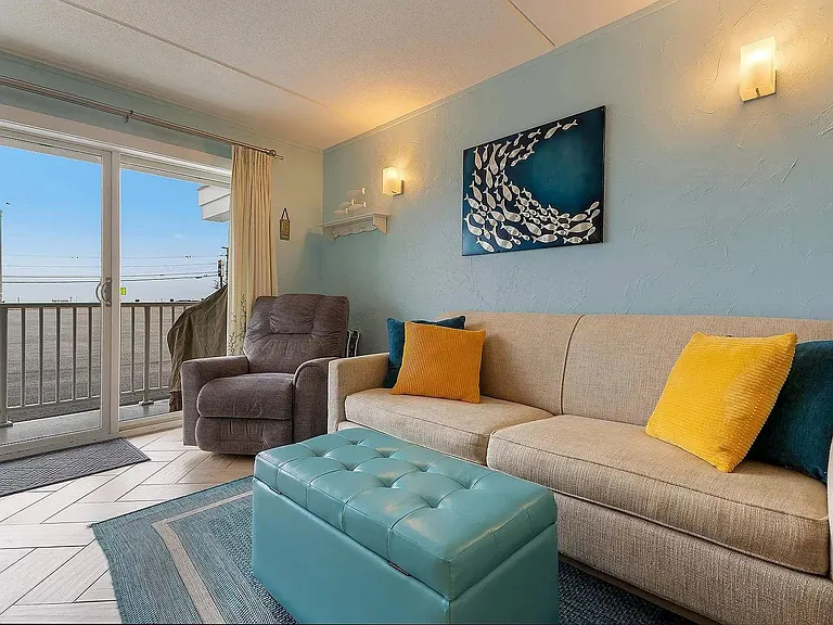 933 Ocean Blvd #106 — Photo 8