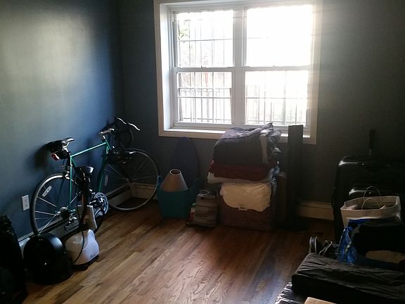 3rd image of 289 Clifton Pl APT 1