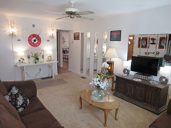 5th image of 16333 Clifton Park Ave
