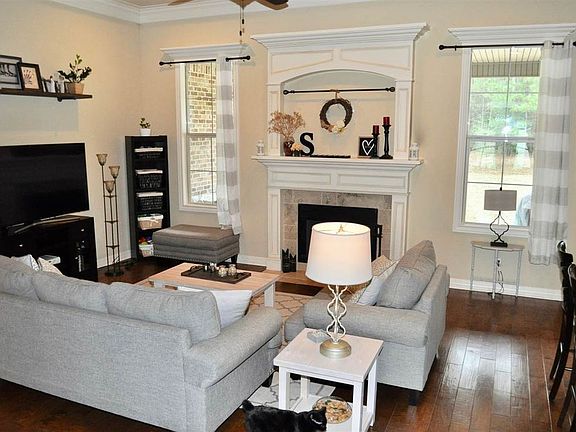 4th image of 126 Remington Cir