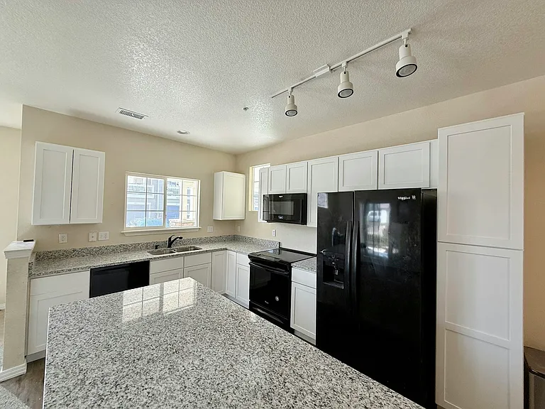9434 Ashbury Cir #103 — Photo 8
