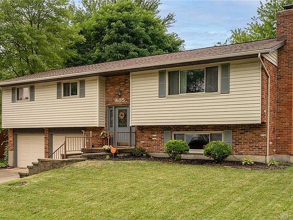 2nd image of 805 Victoria Dr