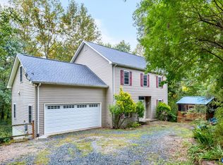 2211 Westover Cir, Charlottesville, VA 22901