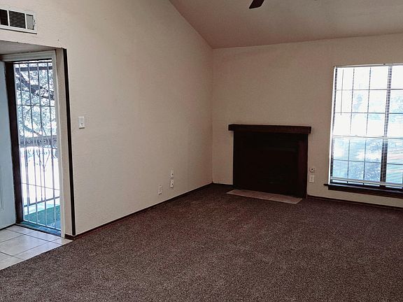 3rd image of 8611 Datapoint Dr APT 8