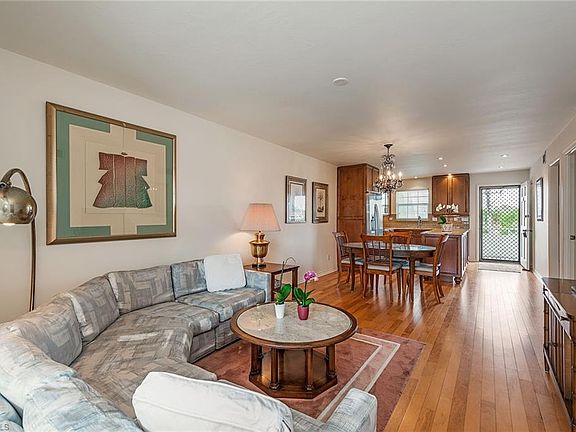 5th image of 1900 Alamanda DR #304