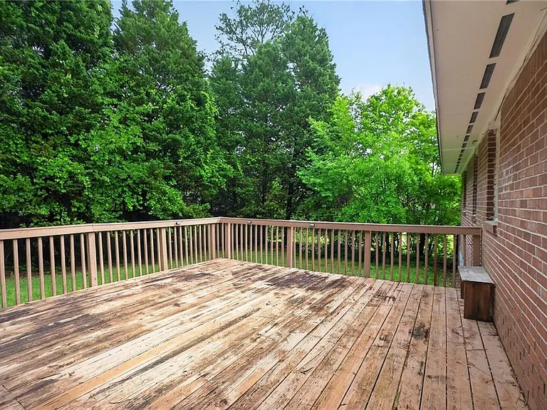 7259 Mayfair Cir — Photo 13