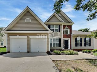 8 Smokehouse Dr, Simpsonville, SC 29681