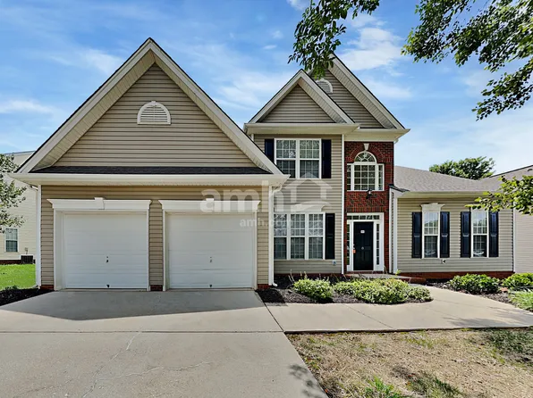 8 Smokehouse Dr, Simpsonville, SC 29681
