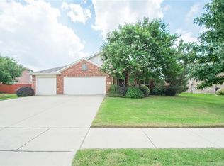 2020 Prescott Downs Dr, Denton, TX 76210