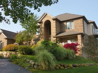 7700 Parkcrest Cir, Clarkston, MI