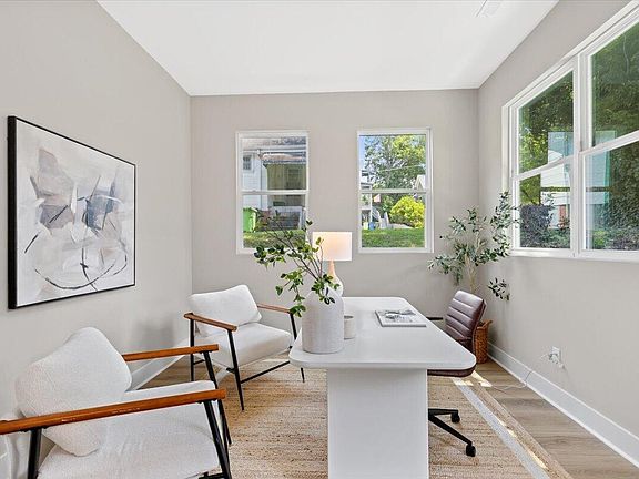 5th image of 720 Oakwood Ave #101