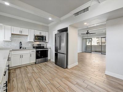 349 E THOMAS Road #E302, Phoenix, AZ, 85012