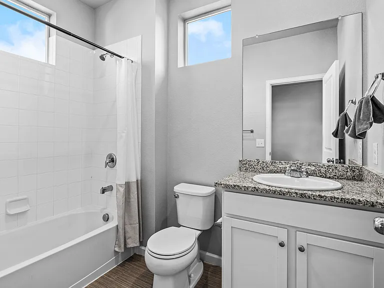 1144 Oak Cir — Photo 27