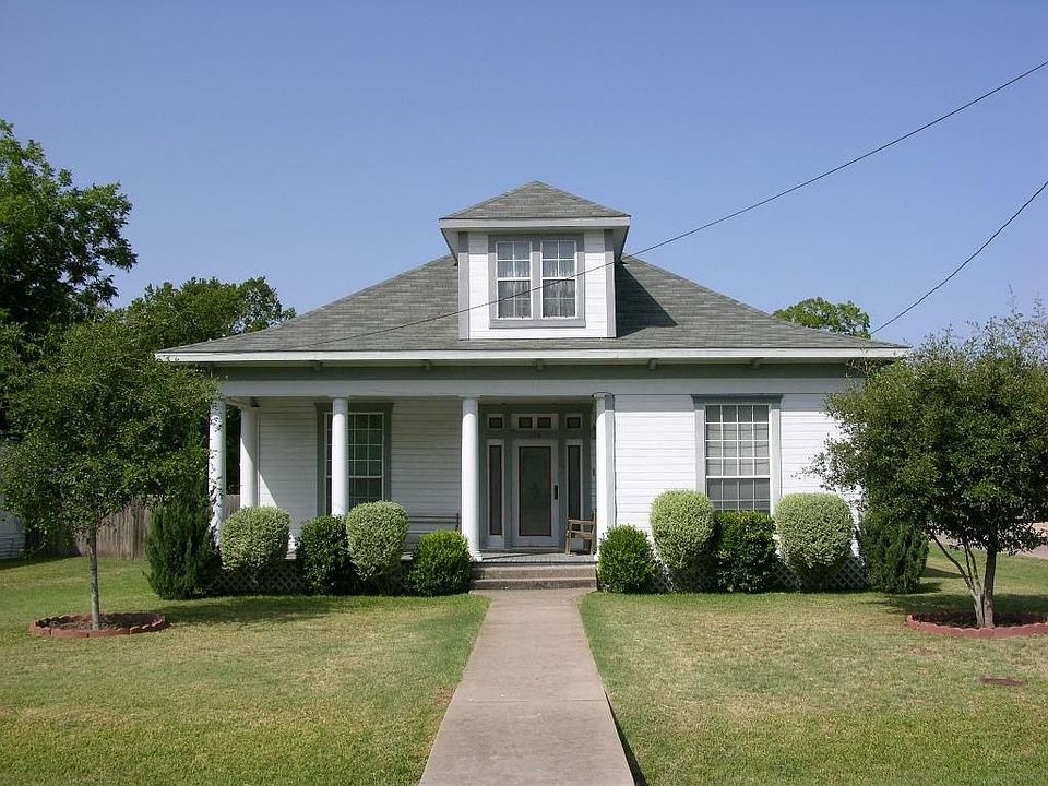 219 N Smyth St, Mart, TX 76664 Zillow