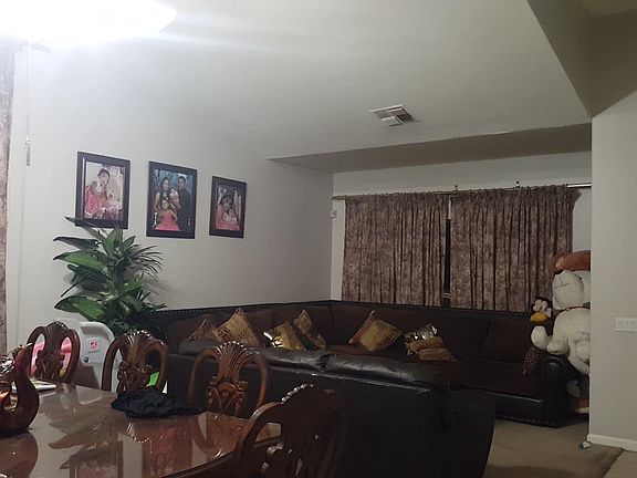 2nd image of 607 W Comstock Dr