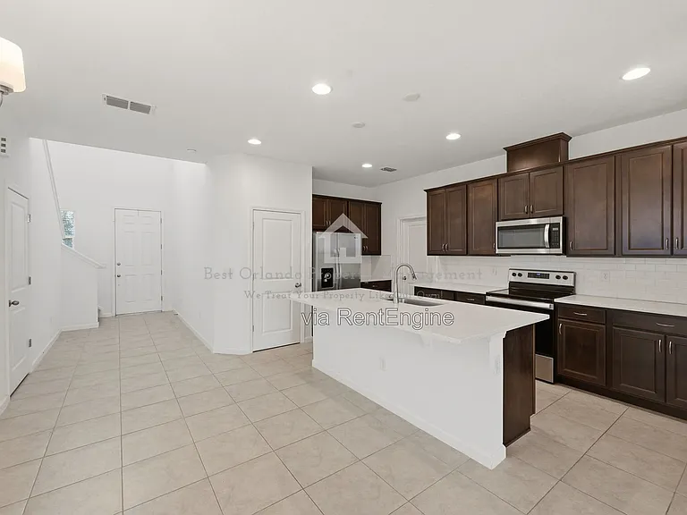 4386 Davos Dr — Photo 15