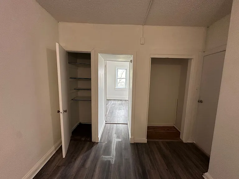 1012 W Main St — Photo 3