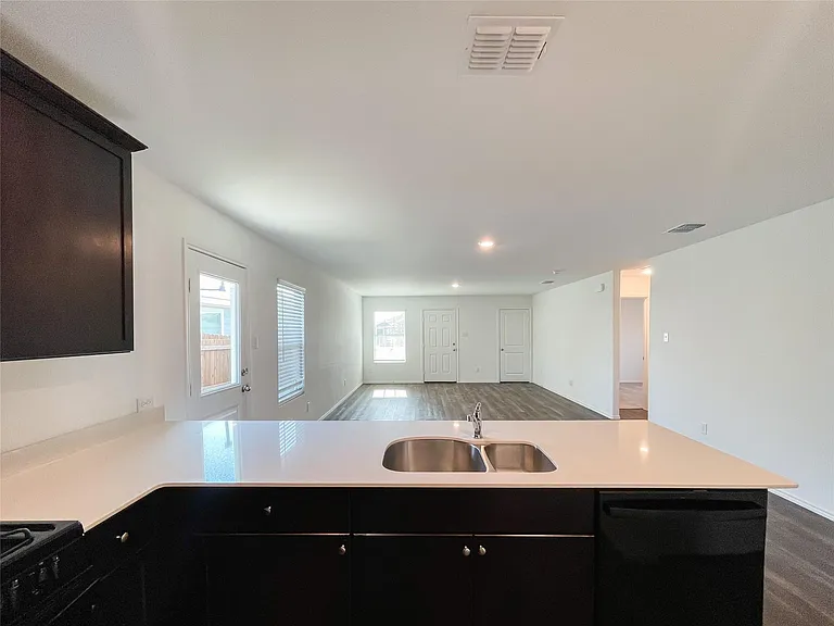 7413 Jackrabbit Ave — Photo 6