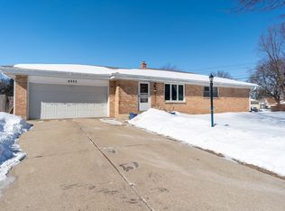 4255 N 95th St, Milwaukee, WI 53222
