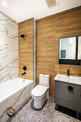 4th image of 554 De Kalb Ave #3B