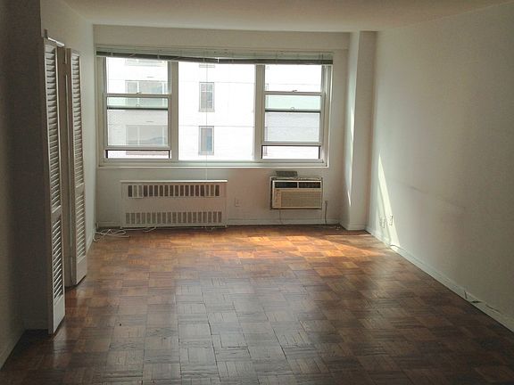 4th image of 200 E 84th St APT 10E
