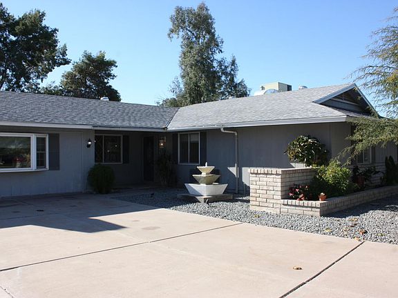 3rd image of 3723 W Cochise Dr