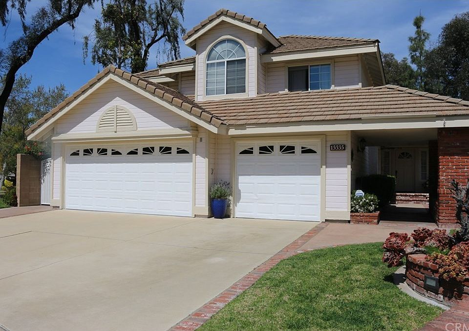 1st image of 15335 Montrose Ct