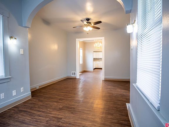 3rd image of 2846 Binney St