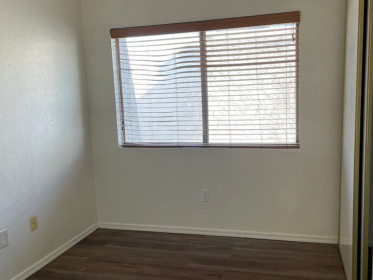 W Golden Ln — Photo 19