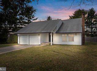 15 Piedmond Ln, Sicklerville, NJ 08081