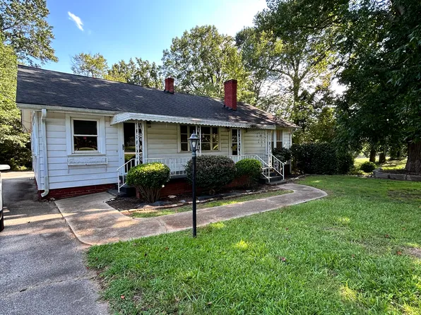 407 Hammett Bridge Rd, Greer, SC 29650
