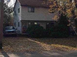 1484 Norton St, Burton, MI