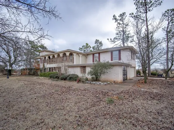 3076 NE 10th St, Blanchard, OK 73010