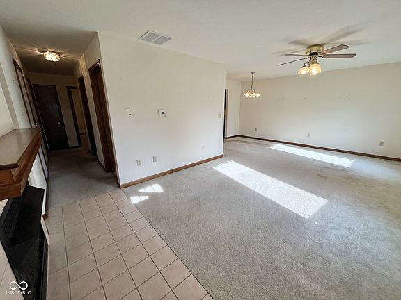 2nd image of 823 Freedom Dr