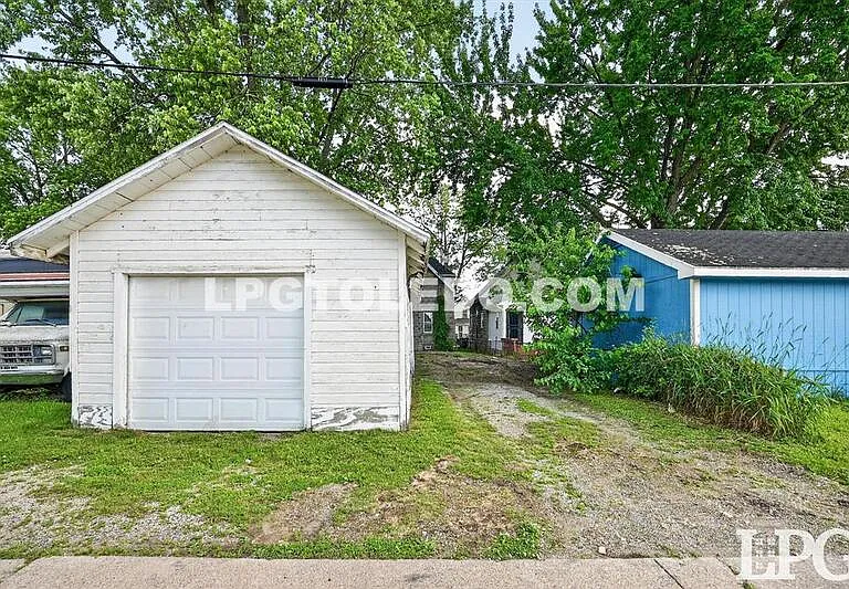 1715 Greenwood Ave — Photo 28