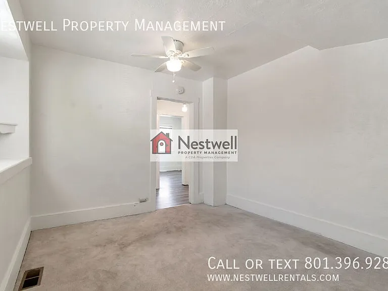 2308 S Green St — Photo 12