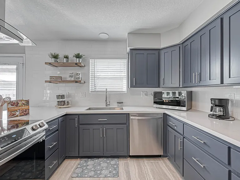 1310 Antigua Ln — Photo 4