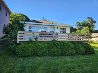 W9531 Lake Dr, Edgerton, WI 53534