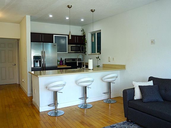 4th image of 7171 Bay Dr APT 7