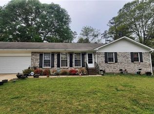 80 Fairfield Dr, Ellenwood, GA