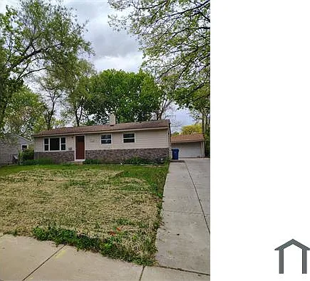 217 Harrison St — Photo 2