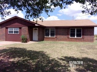 606 Pine St, Frederick, OK 73542