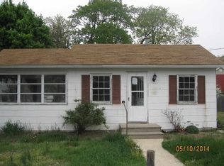 23 Matthews Ave, Villas, NJ 08251