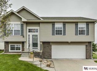 17825 Gertrude St, Omaha, NE 68136