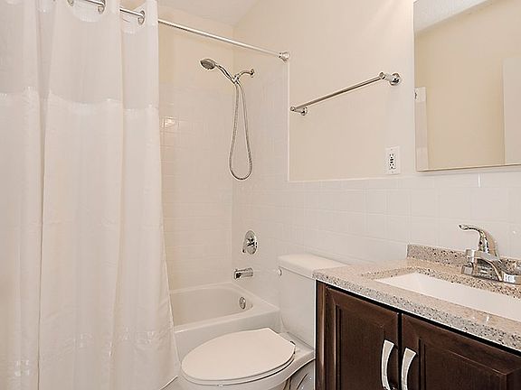 5th image of 33 W 118th St APT 3
