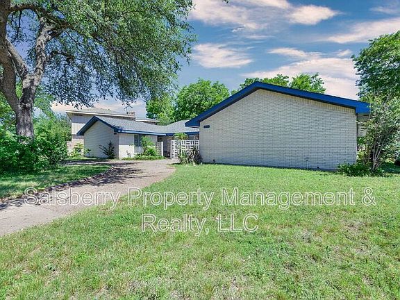 3rd image of 4913 Westlake Dr