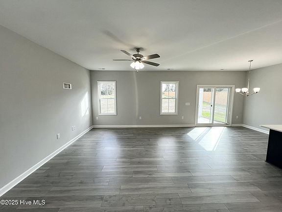 4th image of 104 Sagewood Drive