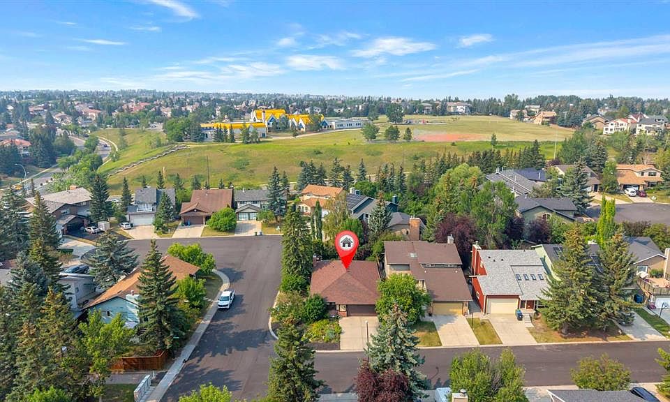 1st image of 80 W Edforth Way NW
