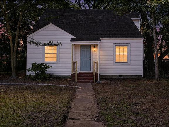 2nd image of 4205 Nautilus Ave
